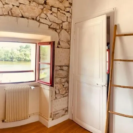 לינה וארוחת בוקר Le Bistrot De L'ecluse 3*